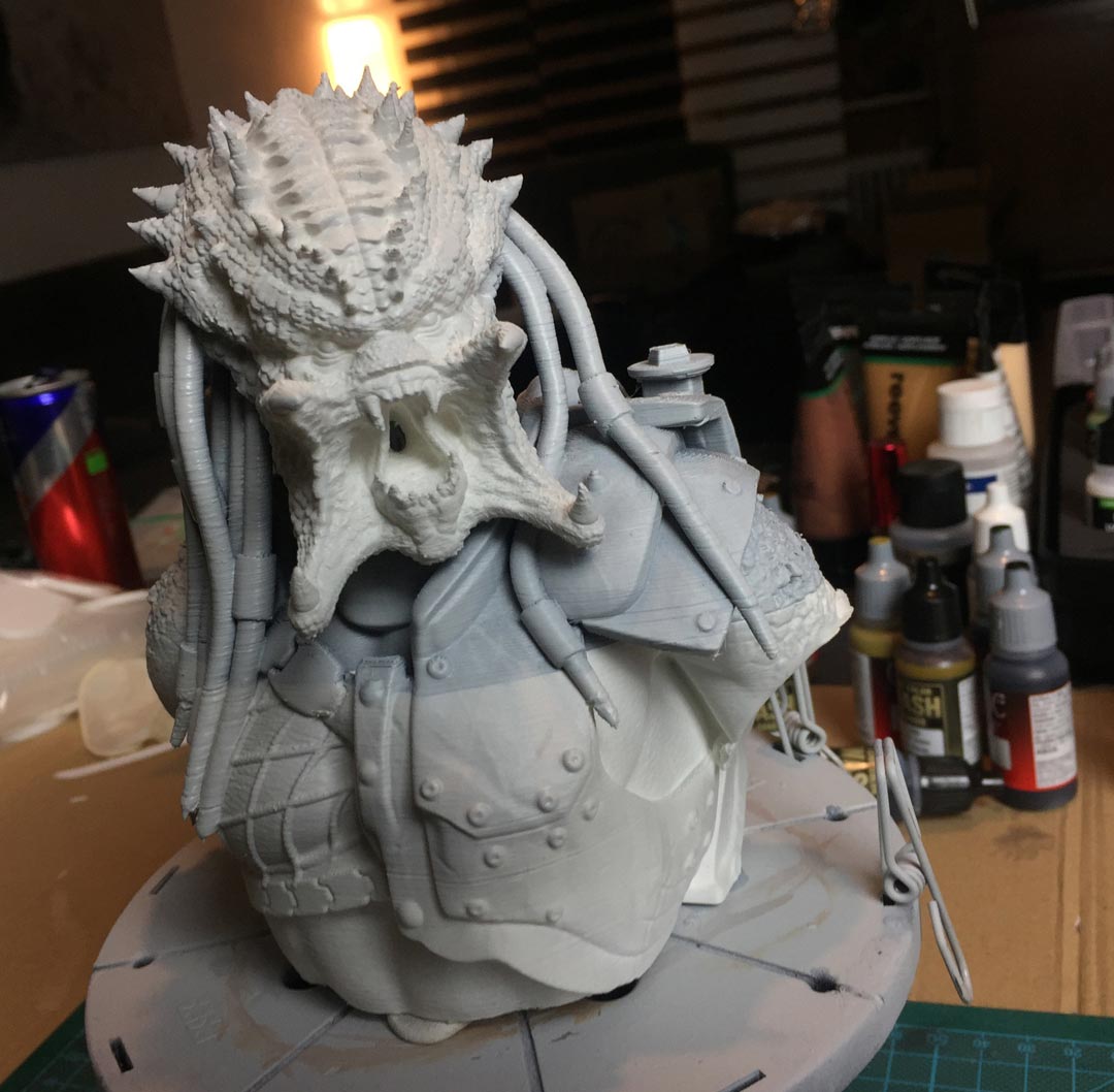 Predator-painting-3D-Model-print-grounder