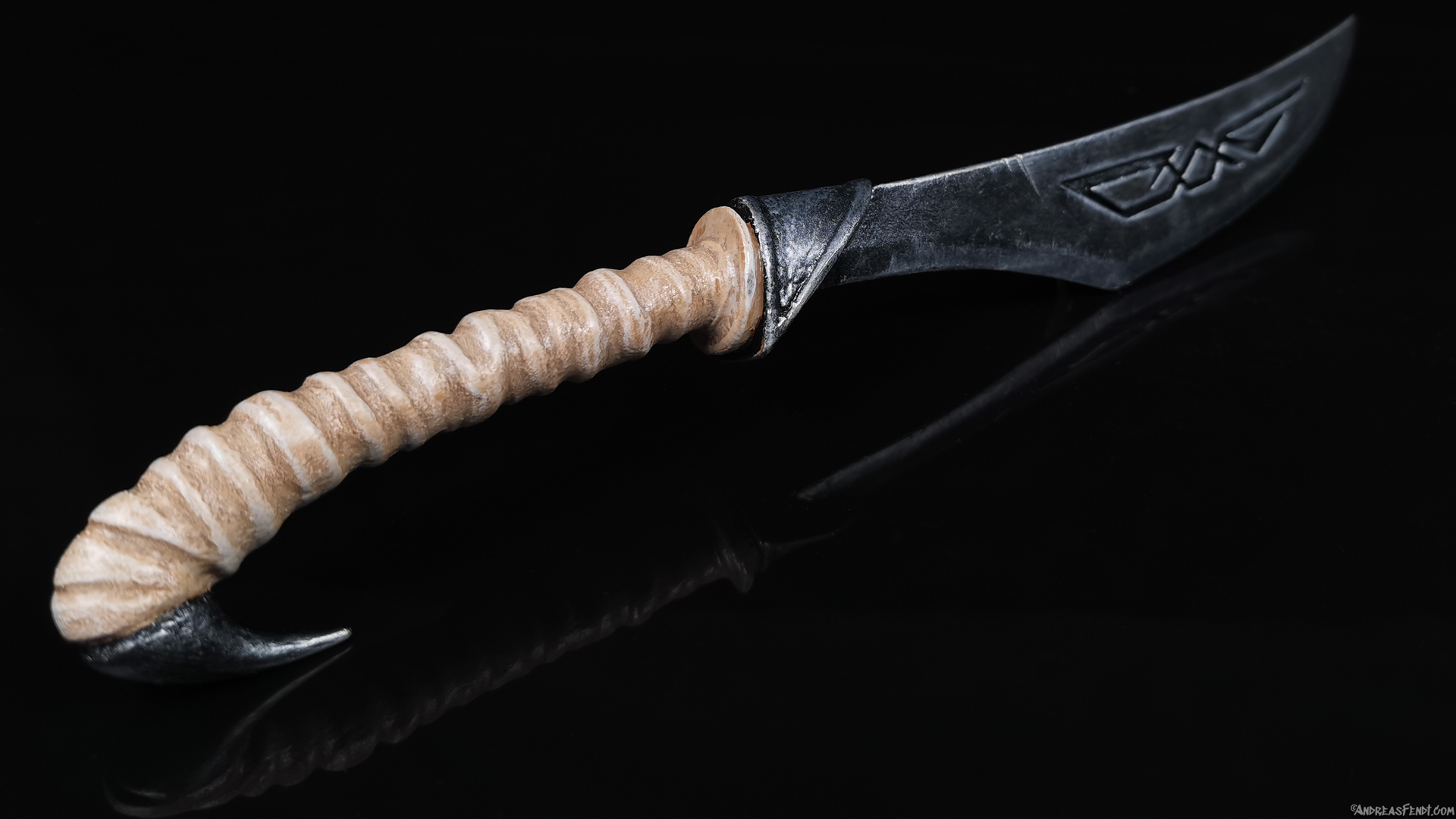 Skyrim nordic caved dagger painted 3D-Print model bone