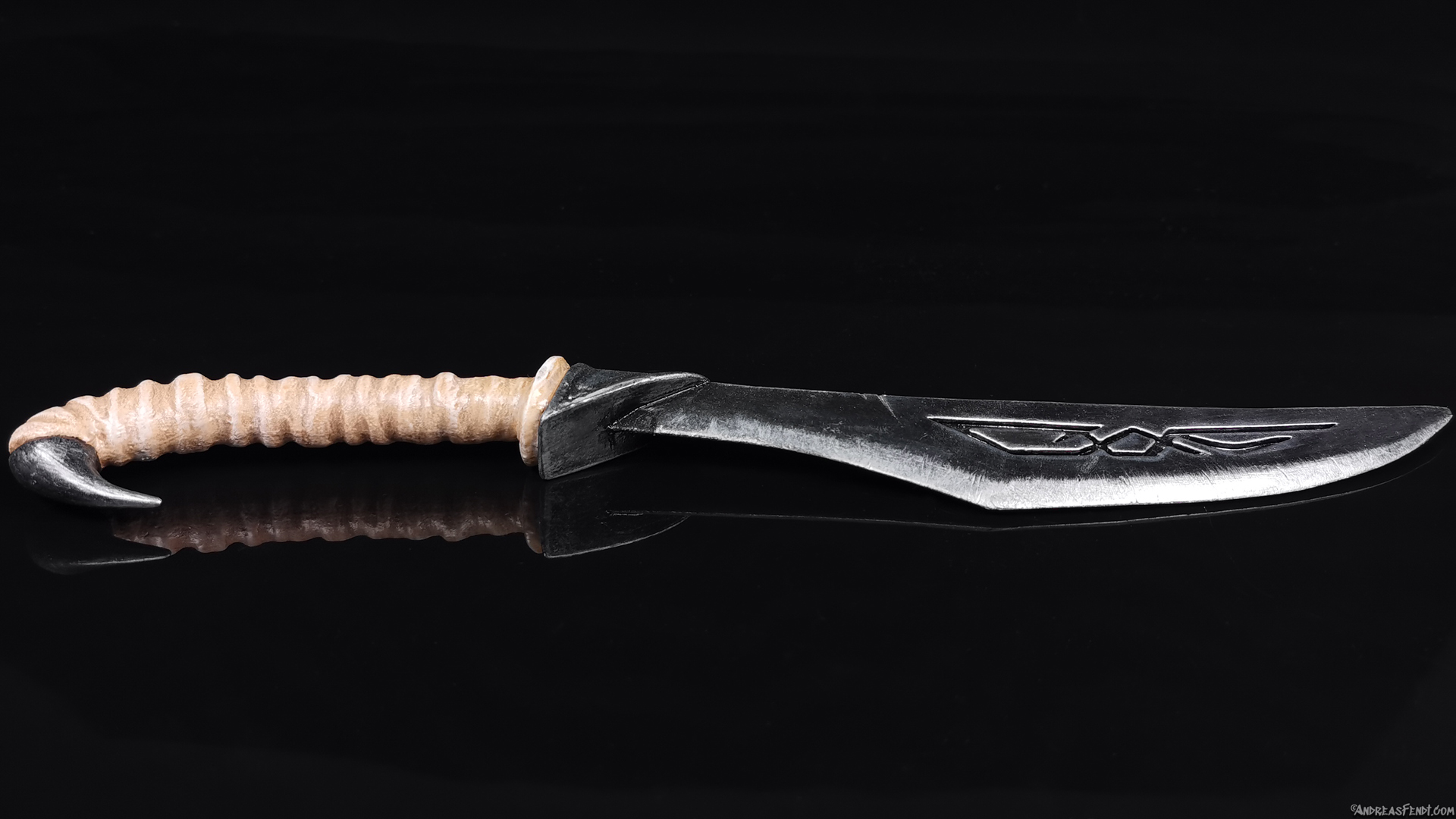 Skyrim nordic caved dagger painted 3D-Print model printed
